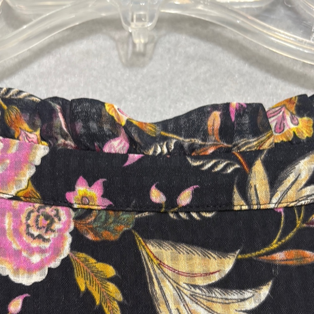 LOFT Black blouse with Pink Floral Design - Picture 11 of 13